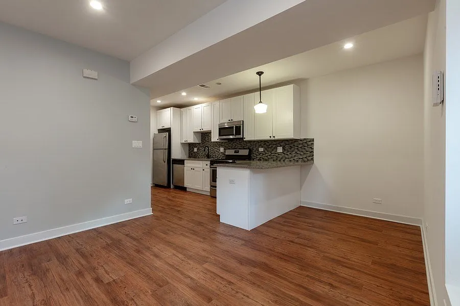 230-232 W. Willow St. — Photo 4
