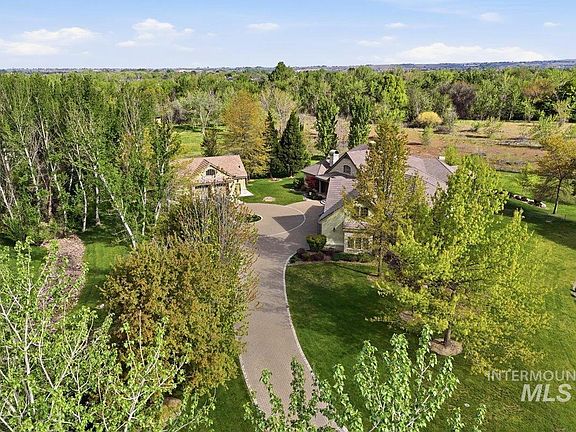 5th image of 8177 N Stonebriar Ln