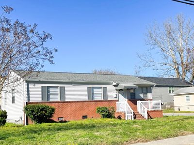 806 W Queen St, Hampton, VA, 23669