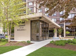 271-10 Grand Central Pkwy #27 Y, Floral Park, NY