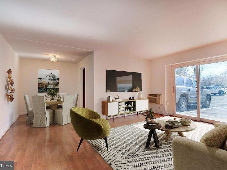 1st image of 7630 Tomlinson Ave APT 15