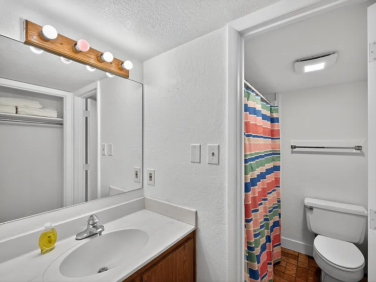 Purgatory Apartments — Photo 41