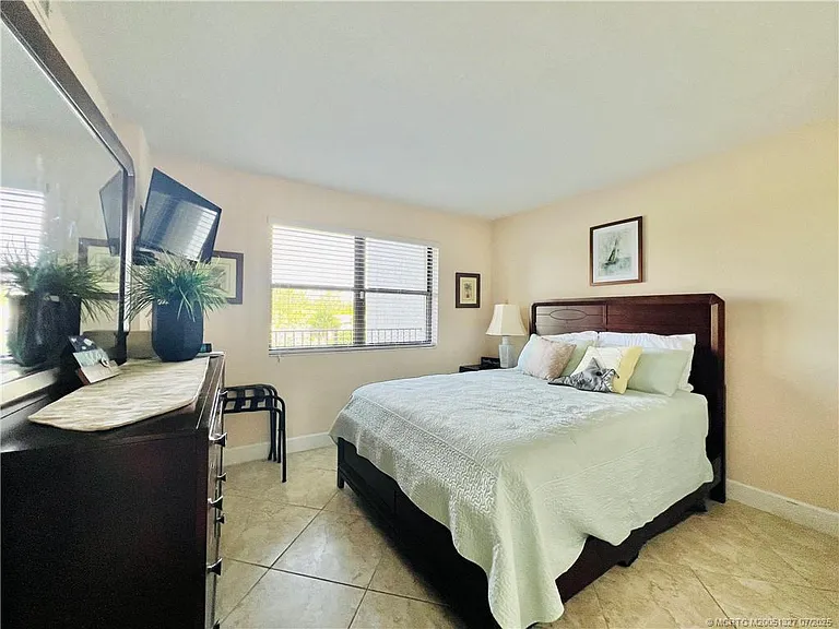 4250 N Highway A1A #302 — Photo 33
