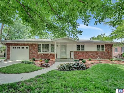 911 Sycamore Dr, Lincoln, NE, 68510