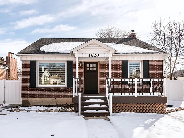 1620 E Downington Ave — Photo 1