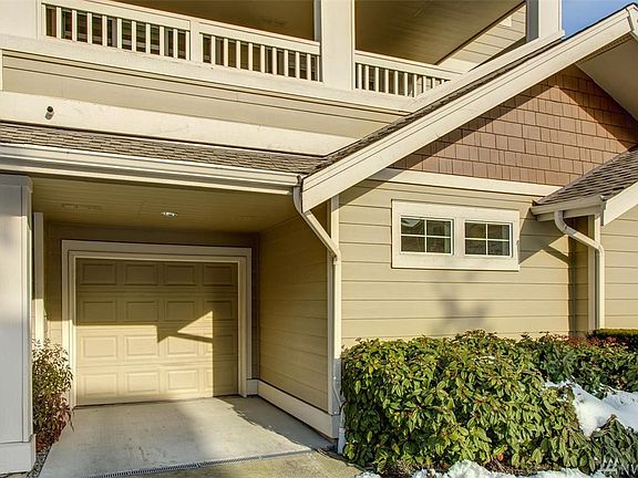 4th image of 23924 NE 115th Ln Unit 203