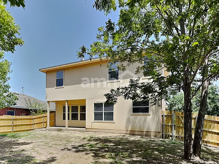 149 Ashwood — Photo 23