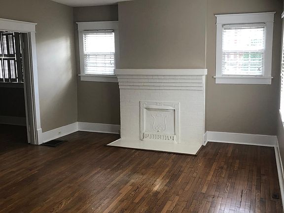 2nd image of 2506 Woodlawn Dr