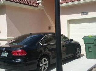 866 NW 132nd Ave, Pembroke Pines, FL 33028