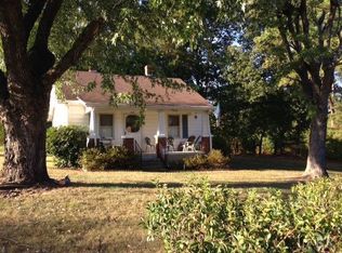 2145 Grit Rd, Hurt, VA 24563