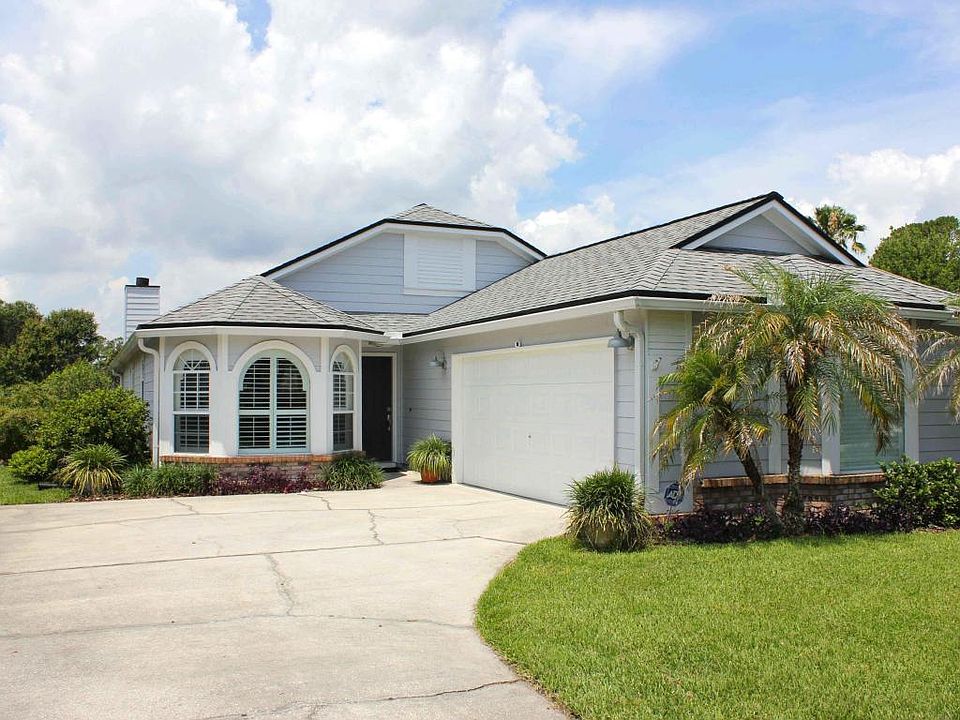 1st image of 220 Crosstern Ct