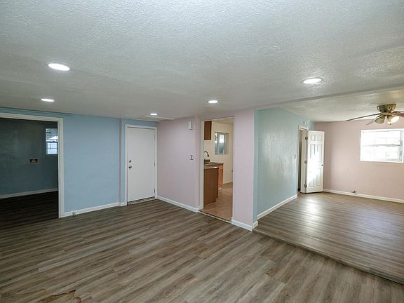 3rd image of 2535 Oxford Way