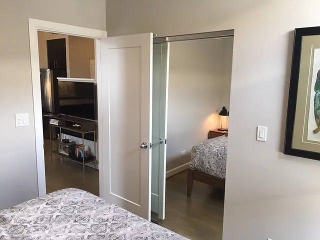 1822 W Wabansia Ave #2R — Photo 11