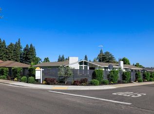 7030 Walnut Woods Dr, Modesto, CA 95356