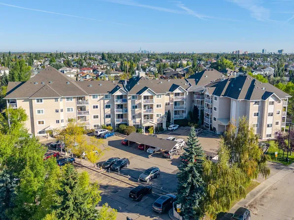 11620 9a Ave NW #206, Edmonton, AB T6J 7B4