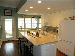 5th image of 2389 Essex Grace