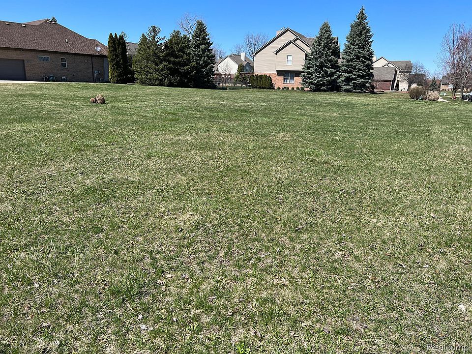 1st image of 24600 Muirfield Dr
