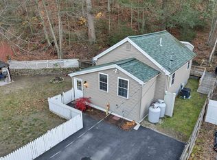 115 Moose Club Park Rd, Goffstown, NH 03045