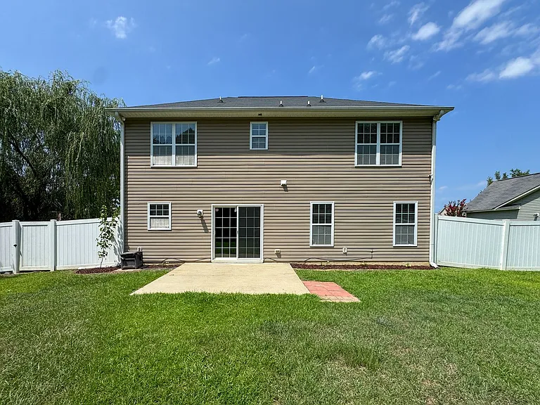 1424 Saint Johns Loop — Photo 26