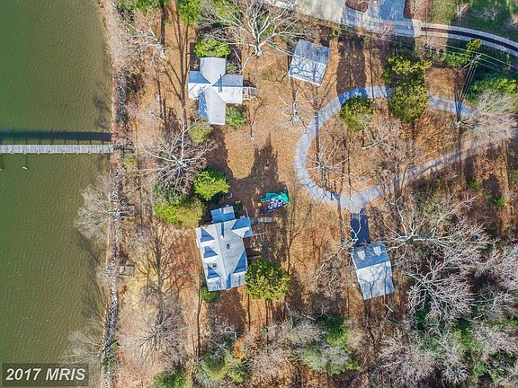 2nd image of 1324 Harmony Ln