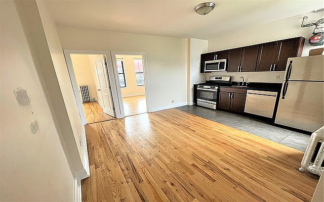 1st image of 218 W 10th St #5DD