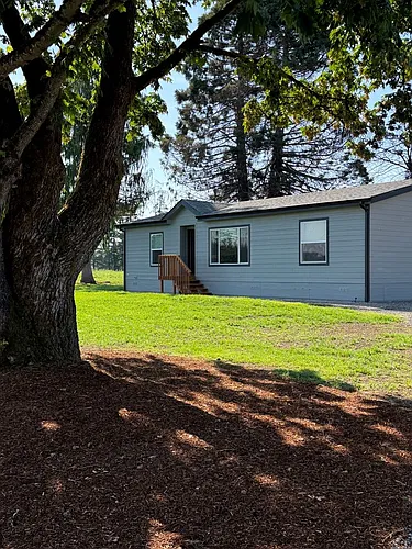 10042 Shaff Rd SE Photo 1