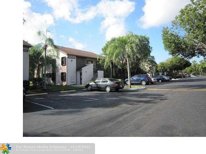 1st image of 9944 Nob Hill Ct #9944