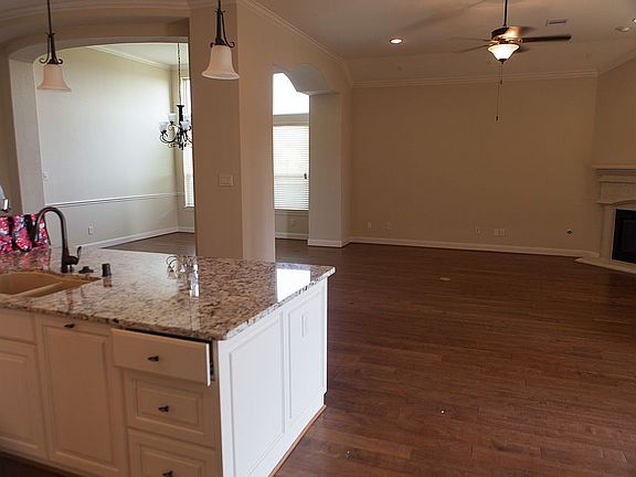 3rd image of 18414 Florence Knoll Dr