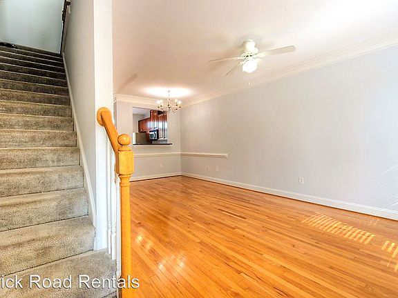 2nd image of 710 S Pine St