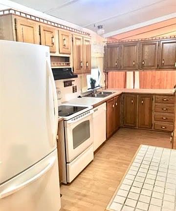 5th image of 501 S Magnolia St