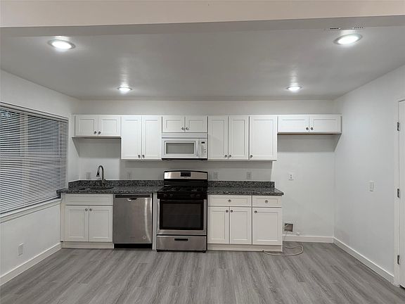 4th image of 408 Commanche Rd