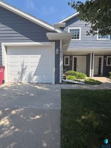 1427 N Conifer Pl, Sioux Falls, SD, 57107
