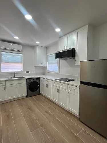 2444 Fairmount Ave #B Photo 1