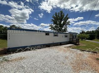 1478 Greenfield Rd, Westminster, SC 29693