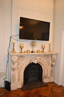 Rented by OvCo Realty | media 9