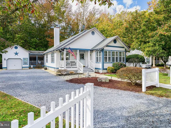 9 Mary Joe Ct, Ocean View, DE 19970
