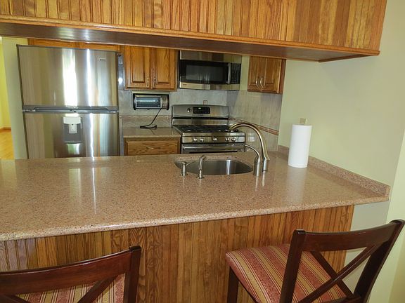 4th image of 112 Admiral Ln #4112G