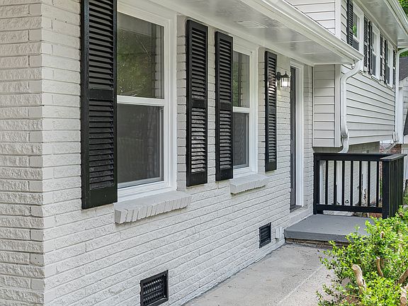 3rd image of 5678 Deerfield Ct S