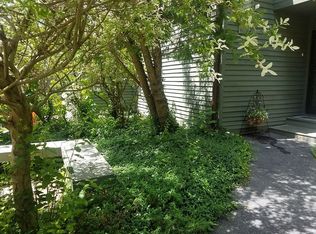 11 Wintergreen Ct, Woodbury, CT 06798