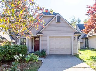 2509 Country Village Ct, Ann Arbor, MI 48103