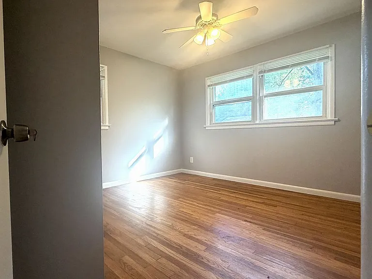 38 Fenwick Dr — Photo 7