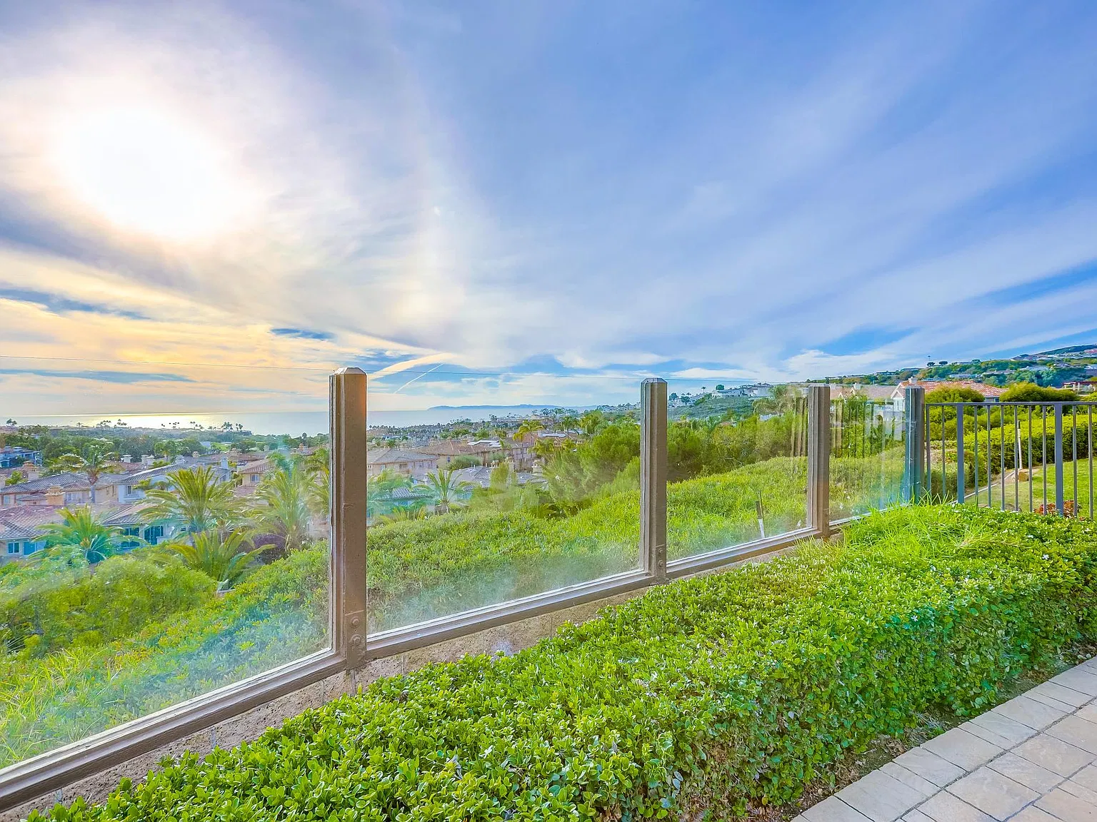 2 bed, 1130 sqft, $3,900 — Photo 3