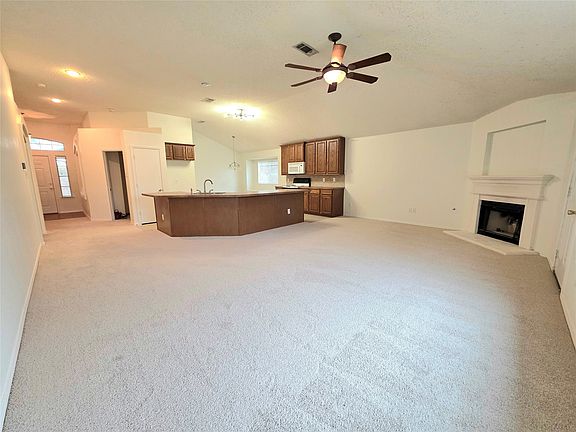 4th image of 4425 Chaparral Creek Dr