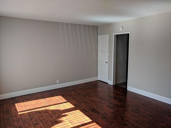 3rd image of 223 Argonne Ave