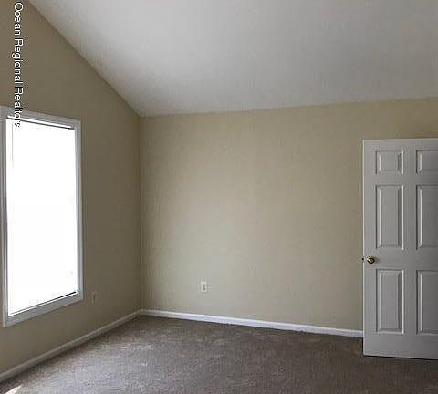 4th image of 536 Alfred Ln