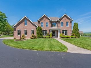 2105 Tartan Ct, Latrobe, PA 15650