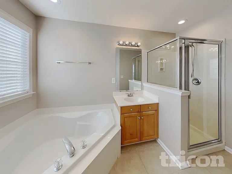 10214 Blackstock Rd — Photo 8