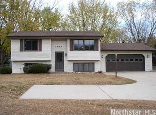 1611 Highway 96 E, Saint Paul, MN 55110