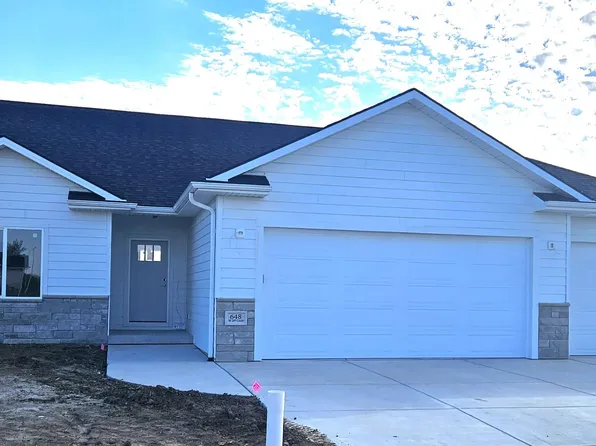 648 W 24th Cir, Wahoo, NE 68066