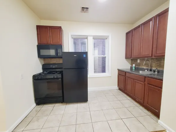 162 Bergen Ave APT 3D, Jersey City, NJ 07305